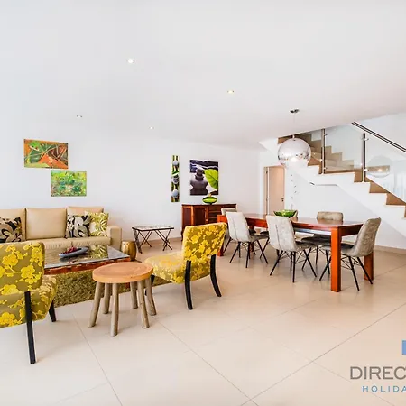 Rocha Villa